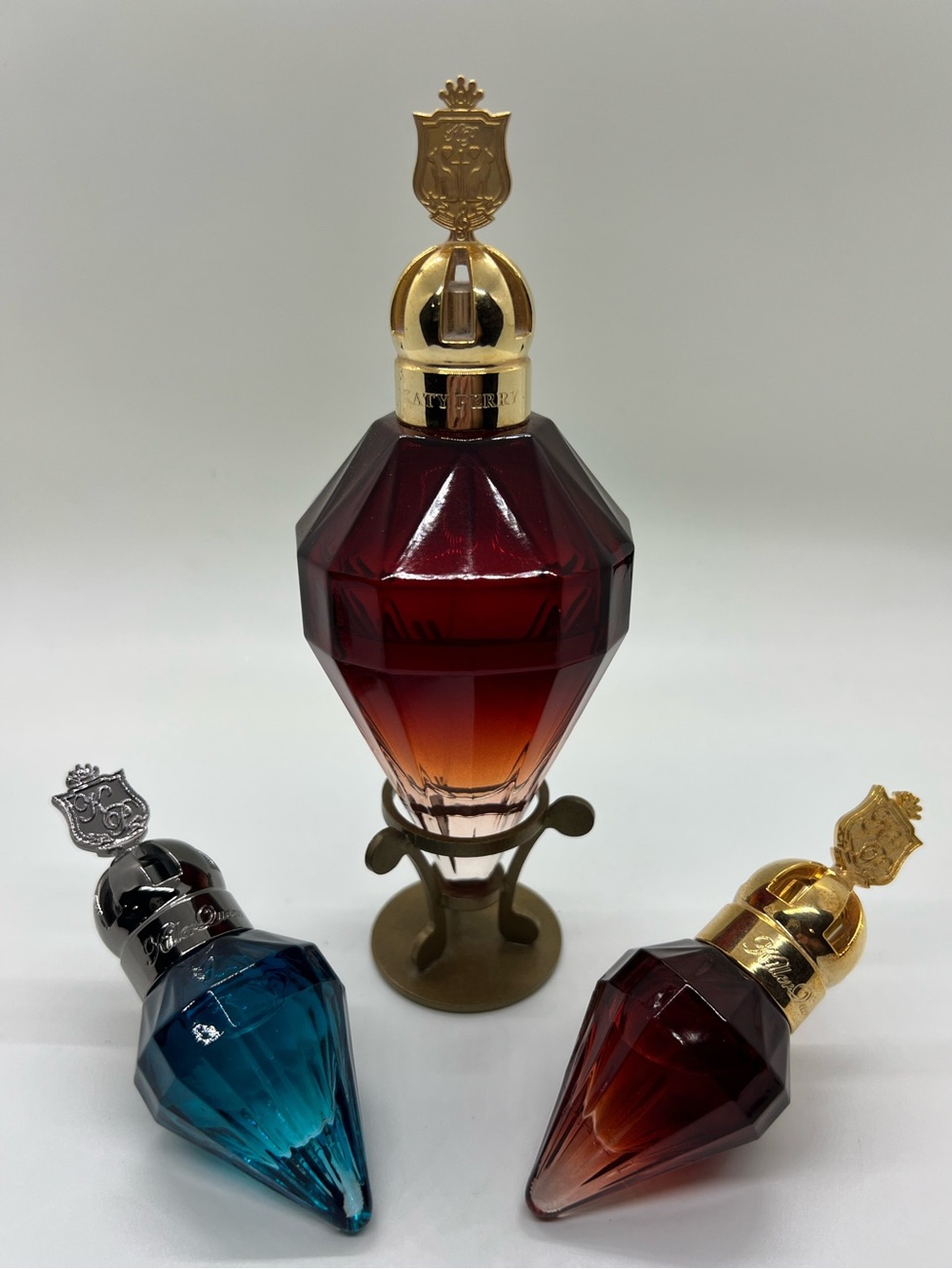 Katy Perry Killer Queen perfume bundle with rare stand